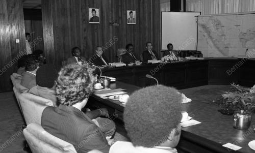 MAJLIS TAKLIMAT DI PARLIMEN