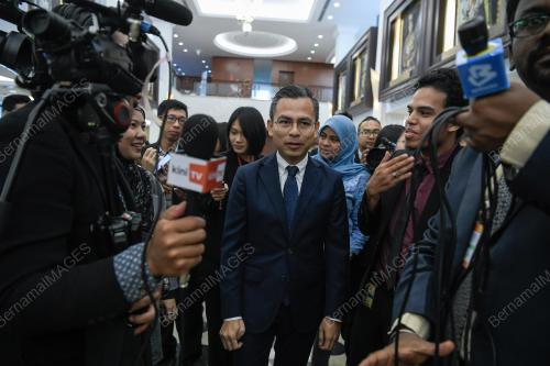 KL04_19112019_PARLIMEN_BN201910012840