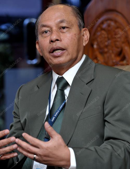 KL04_20022013_YIRMI