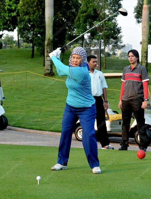 KL04_20032013_PERMAISURI_GOLF