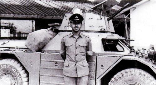 KL04 200402 AGONG SIRAJUDIN