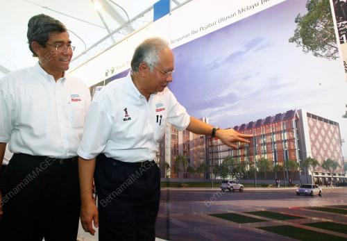 MOHD NAJIB TUN ABDUL RAZAK