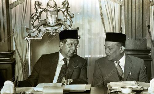 KL04_200690_MESYUARAT_RAJA