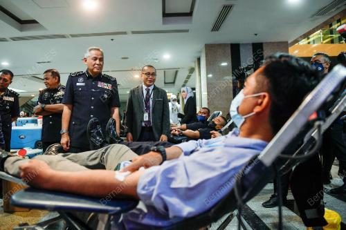 TAN SRI ACRYL SANI ABDULLAH SANI