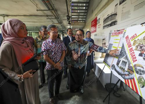 FAHMI FADZIL