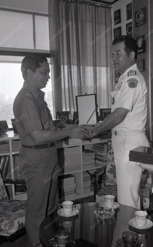 PEGAWAI TENTERA KOREA