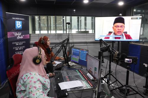 DATUK NA'IM MOKHTAR