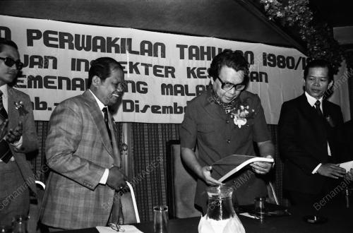 TAN SRI CHONG HON NYAN