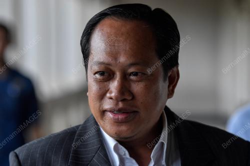 DATUK SERI AHMAD MASLAN