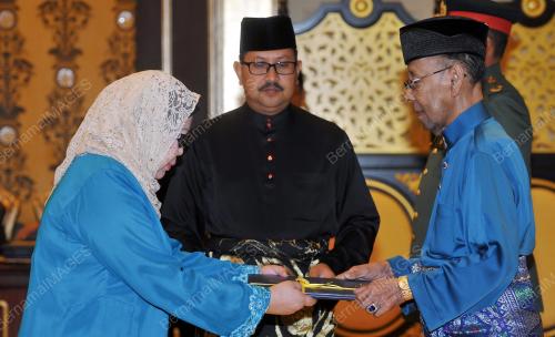 KL04_21032016_AGONG