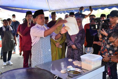 DATUK AYOB KHAN MYDIN PITCHAY