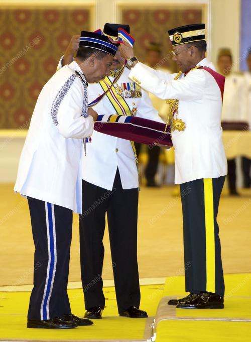 KL04_21062012_AGONG
