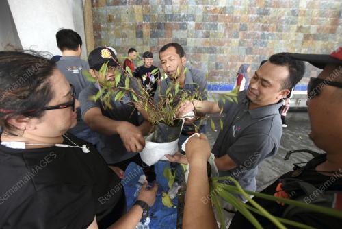 KL04_21102017_ALAM_SEKITAR_BN201710208940