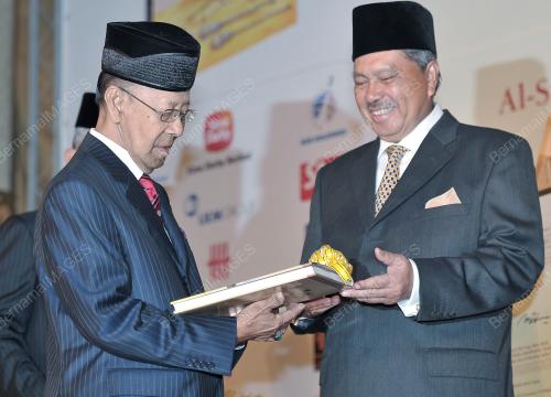 SULTAN ABDUL HALIM MU'ADZAM SHAH