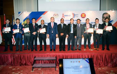 KL04_21112018_RIBBON_BN201811194062