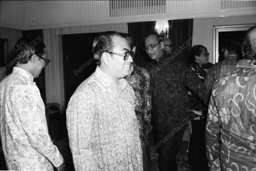 PM ENTERTAIN CHIEF MINISTERS