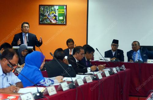 KL04_22022017_PEMADAM