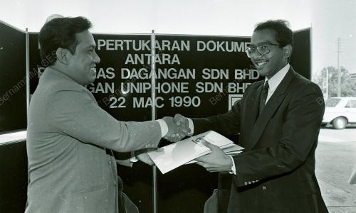 KL04_220390_DOKUMEN