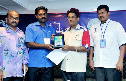 KL04_22042012_PEMUDA_MIC