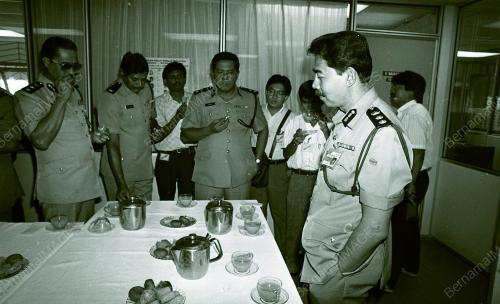 KL04_230390_POLIS