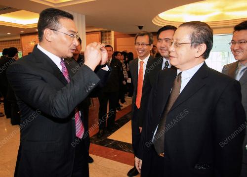 HISHAMUDDIN HUSSEIN