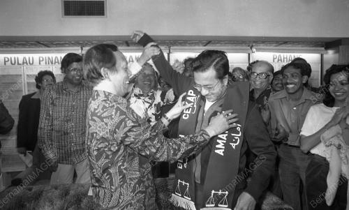 PERDANA MENTERI