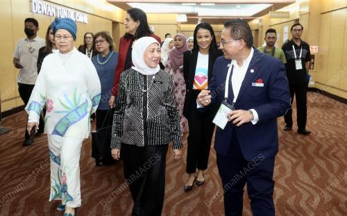 DATUK SERI NANCY SHUKRI