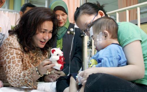 ROSMAH MANSOR