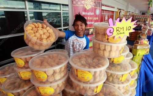 KUIH BAHULU