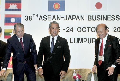 KL04_23102012_TPM_AJBM