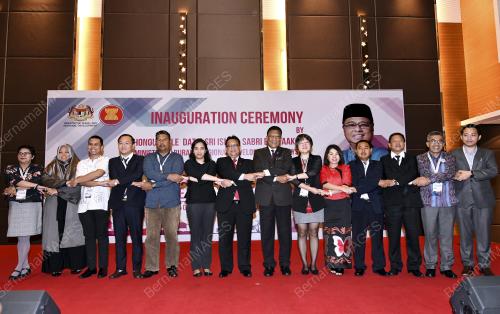 KL04_23102017_ASEAN_BN201710178713