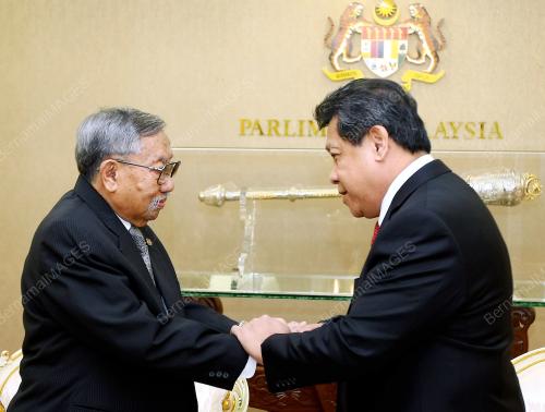PANDIKAR AMIN MULIA