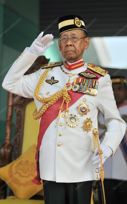 KL04_24022012_AGONG