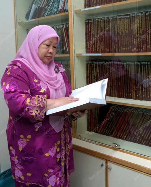 PROF MADYA ROHANI ARSHAD