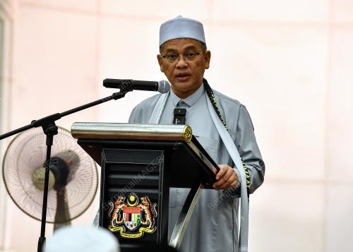 DATUK DR MOHD NA'IM MOKHTAR
