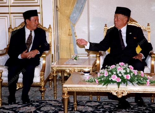 SULTAN SALAHUDDIN ABDUL AZIZ