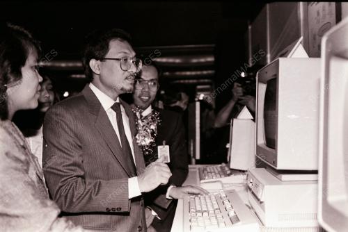 YB DATUK SERI ANWAR IBRAHIM