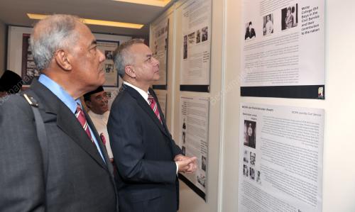 RAJA DR NAZRIN SHAH