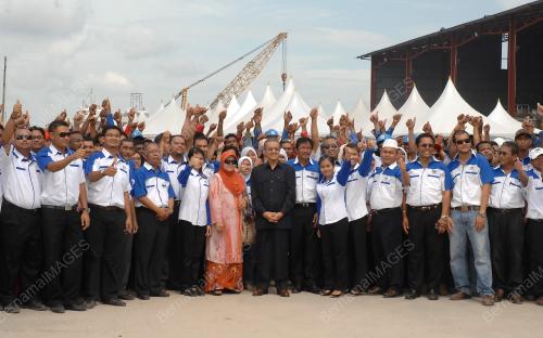 TUN MAHATHIR MOHAMAD
