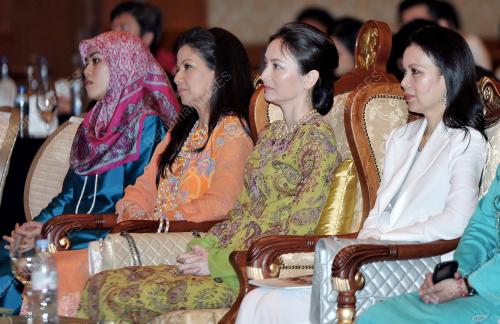 KL04_24112012_TUANKU_ZARA_YCM