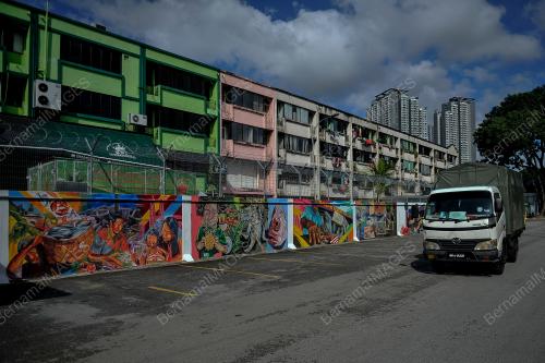 PENGHASILAN MURAL DAN GRAFITI PASAR BORONG KL