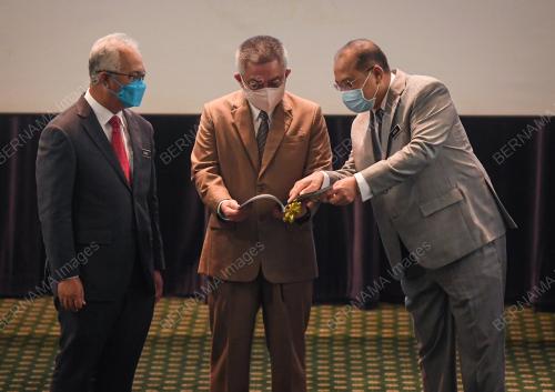 DATUK SERI DR ADHAM BABA