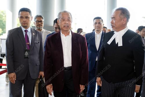 TAN SRI MUHYIDDIN YASSIN