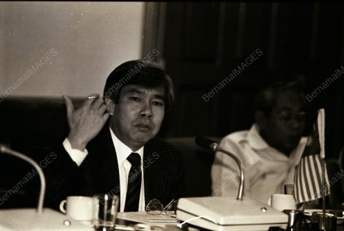 DATUK LIM AH LEK