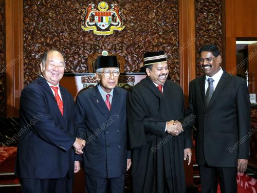 KL04_25092017_ANGKAT_SUMPAH_BN201709216132