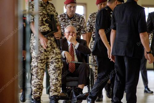 DATUK SERI NAJIB TUN RAZAK