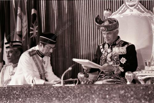 YANG DI-PERTUAN AGONG