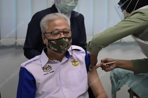 DATUK SERI ISMAIL SABRI YAAKOB