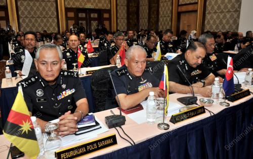 KL04_26032012_POLIS