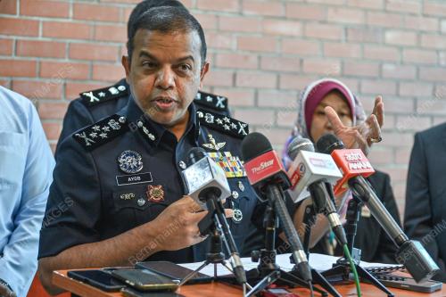 DATUK SERI AYOB KHAN MYDIN PITCHAY